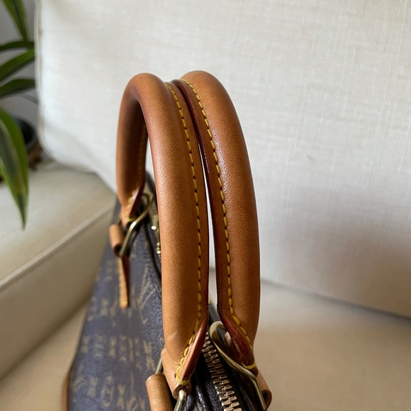 LOUIS VUITTON ALMA PM - Picture 4 of 16